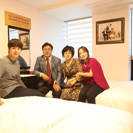 Hotel Myeongdong Mom House Seoul Exterior foto