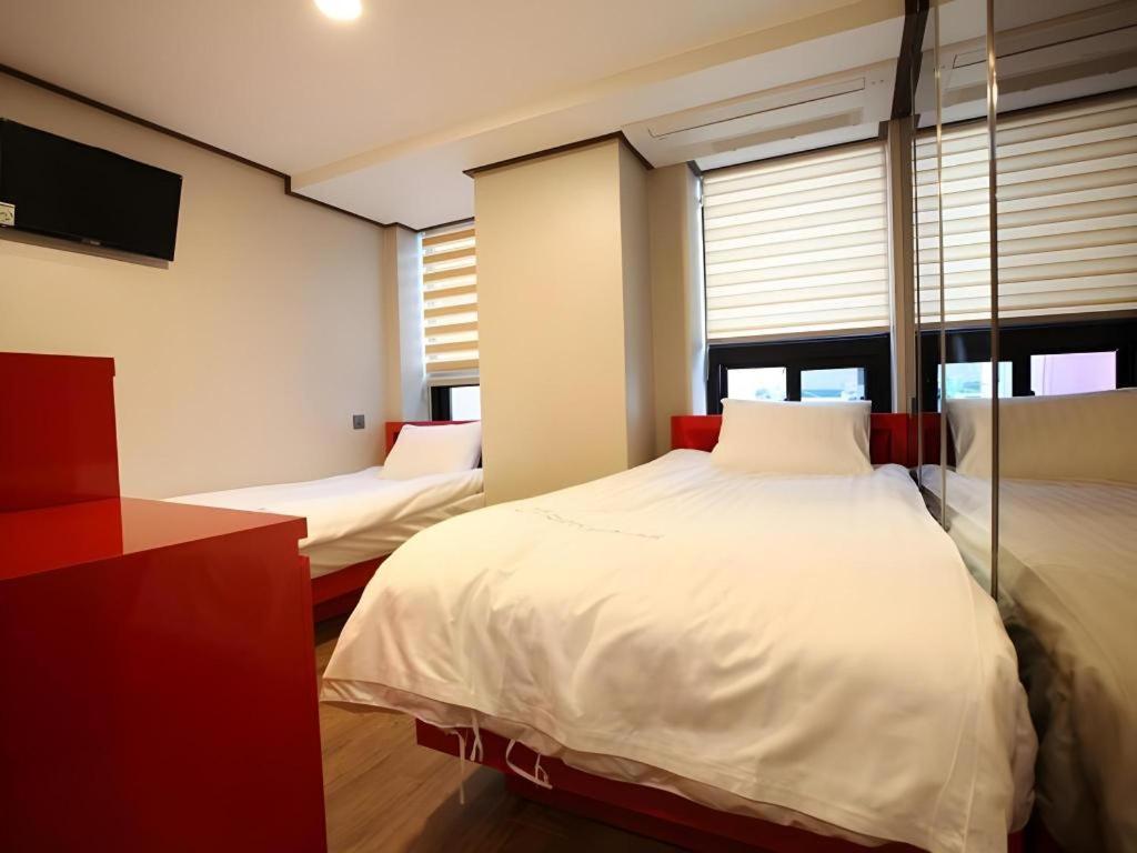 Hotel Myeongdong Mom House Seoul Exterior foto