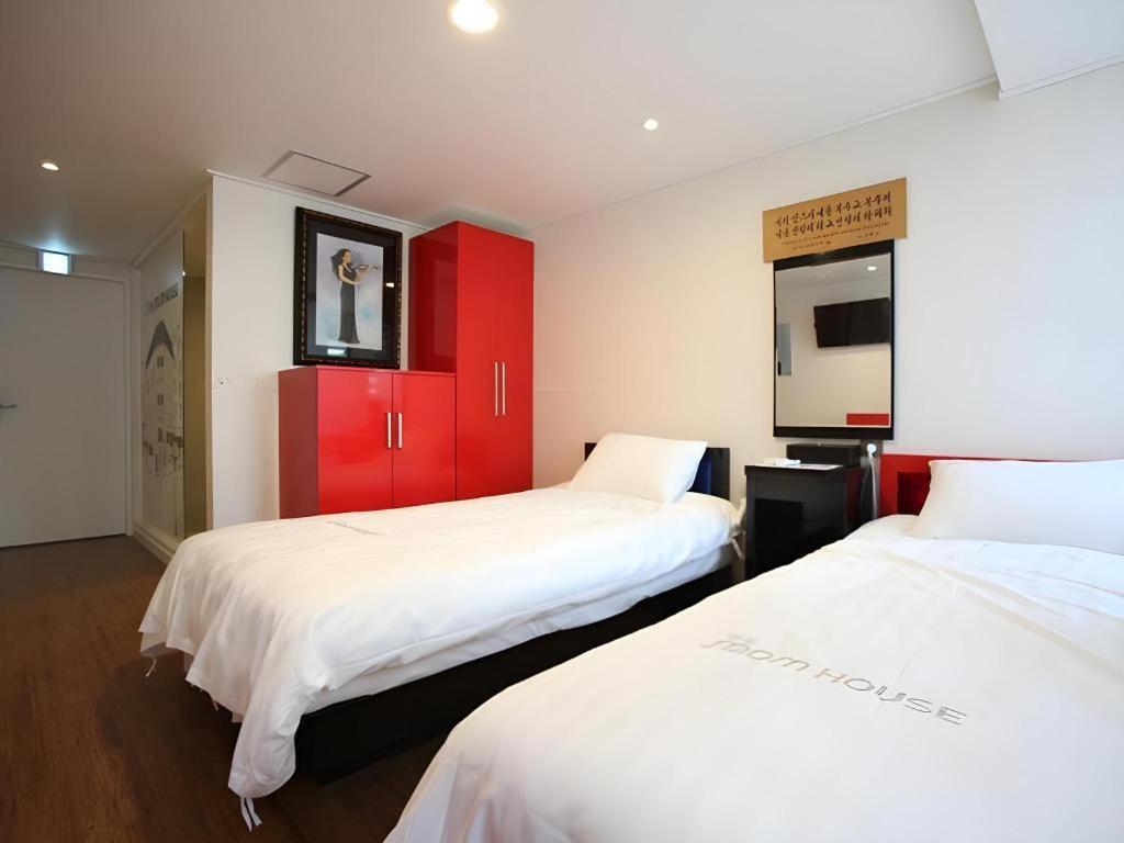 Hotel Myeongdong Mom House Seoul Exterior foto