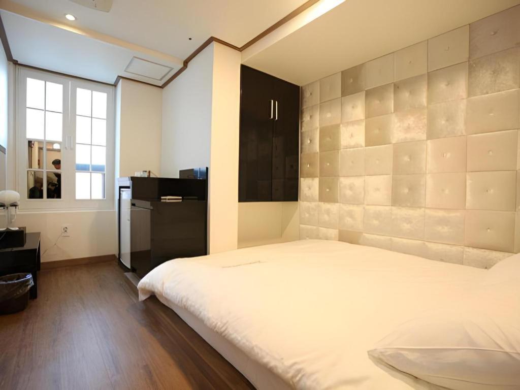 Hotel Myeongdong Mom House Seoul Exterior foto