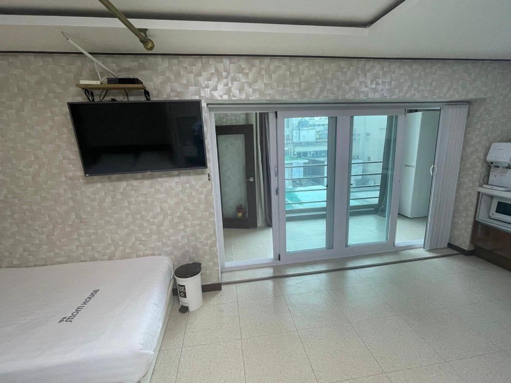 Hotel Myeongdong Mom House Seoul Exterior foto
