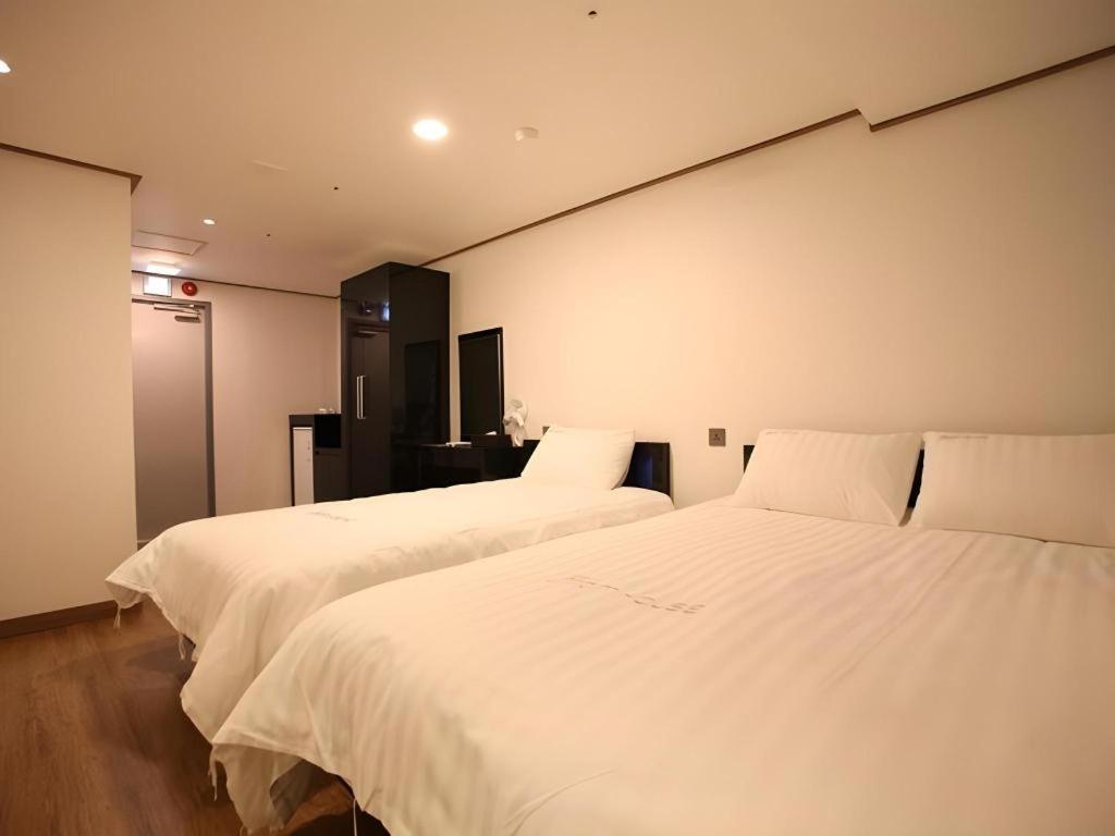 Hotel Myeongdong Mom House Seoul Exterior foto